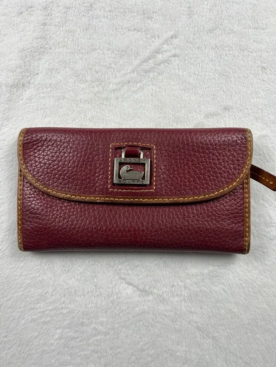 Dooney & Bourke Pebble Grain Continental Clutch Wallet - Picture 1 of 8
